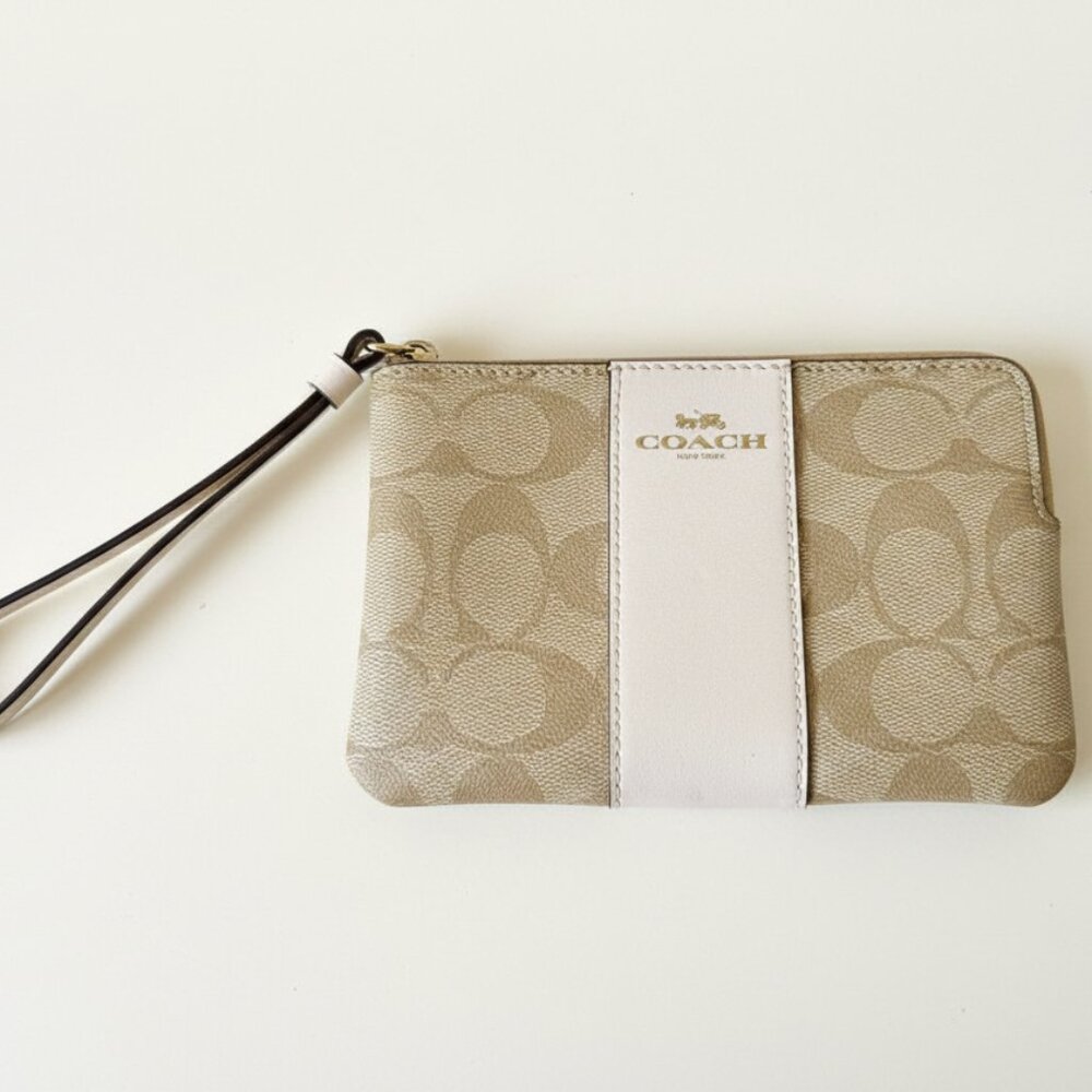 Coach Corner Zip Wristlet